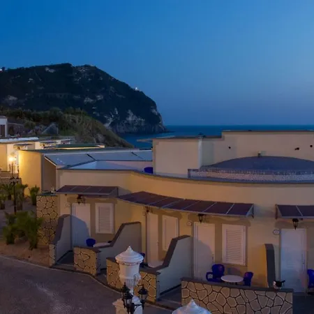 Casthotels Baia Delle Sirene מלון