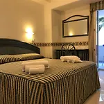 Отель Casthotels Baia Delle Sirene 4*