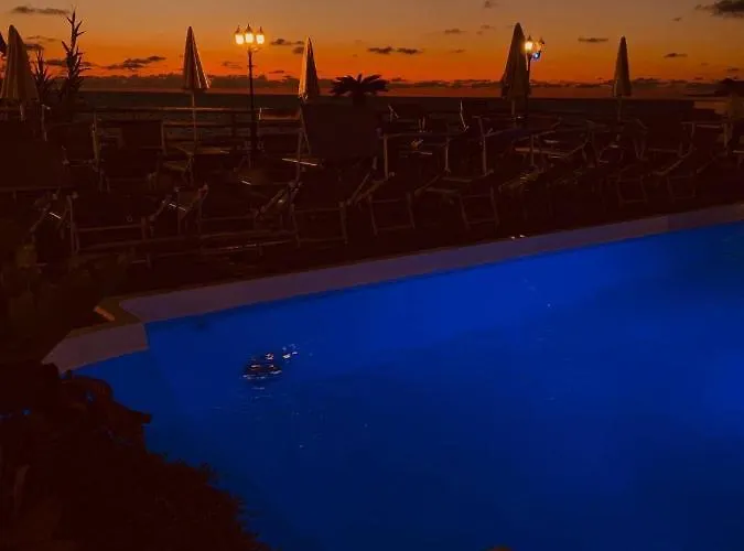 Отель Casthotels Baia Delle Sirene