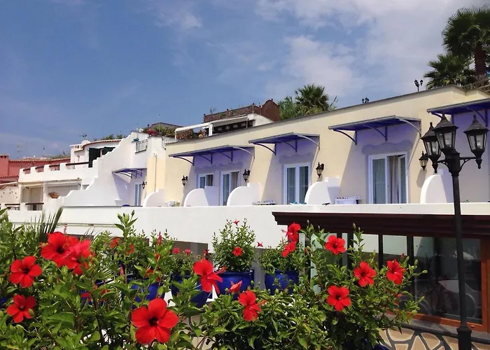 Отель Casthotels Baia Delle Sirene 4*