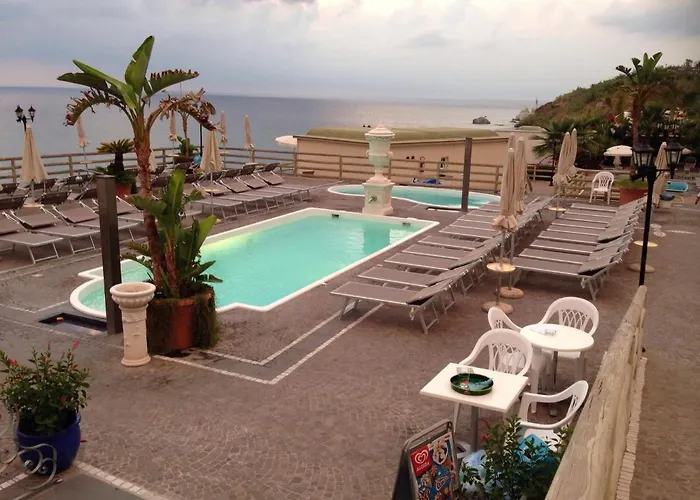 Casthotels Baia Delle Sirene 4* Форио