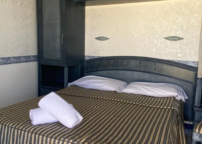 Casthotels Baia Delle Sirene 4* Форио